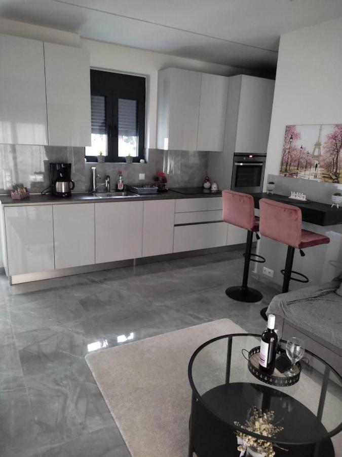 Olina'S Luxury Apartment Trikala  Ngoại thất bức ảnh